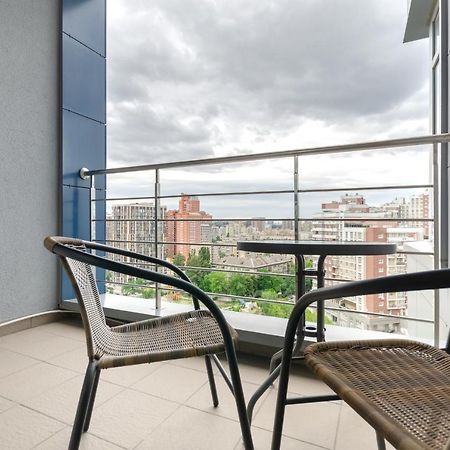 Petrovdom Apartaments 11-212 In Rc Central Park, 7 John Mccain Street Киев Екстериор снимка
