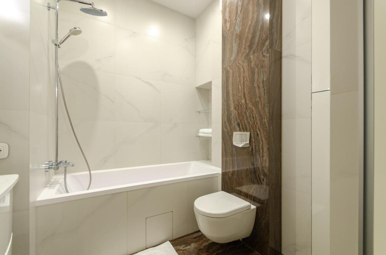 Petrovdom Apartaments 11-212 In Rc Central Park, 7 John Mccain Street Киев Екстериор снимка