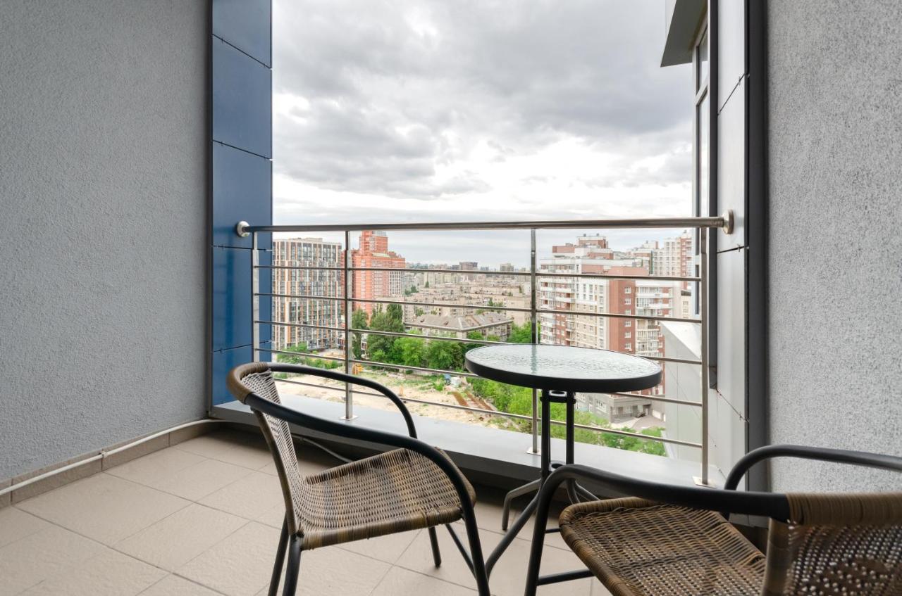 Petrovdom Apartaments 11-212 In Rc Central Park, 7 John Mccain Street Киев Екстериор снимка