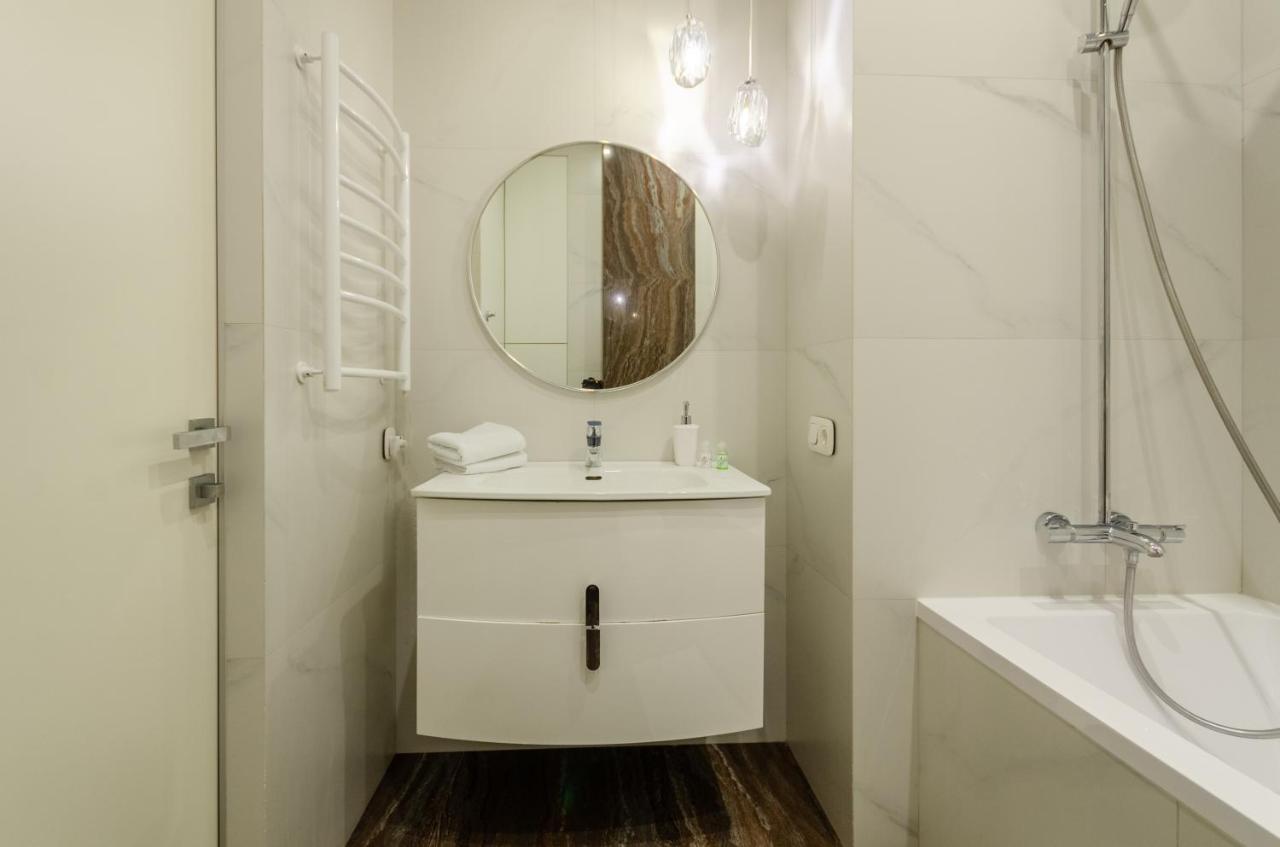 Petrovdom Apartaments 11-212 In Rc Central Park, 7 John Mccain Street Киев Екстериор снимка